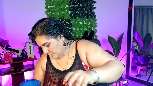 Snapshot of AndreaKinky chatting on 2, 6, 2026 AndreaKinky online show from 2, 6, 2026