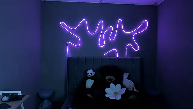 Sabrina bloom online show from 18, 10, 2025