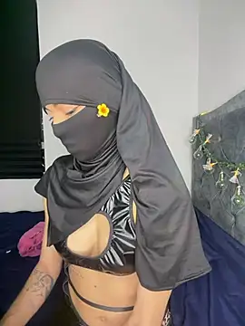 Snapshot of _Zahiira_ chatting on 17, 7, 2026 Zahiira online show from 17, 7, 2026