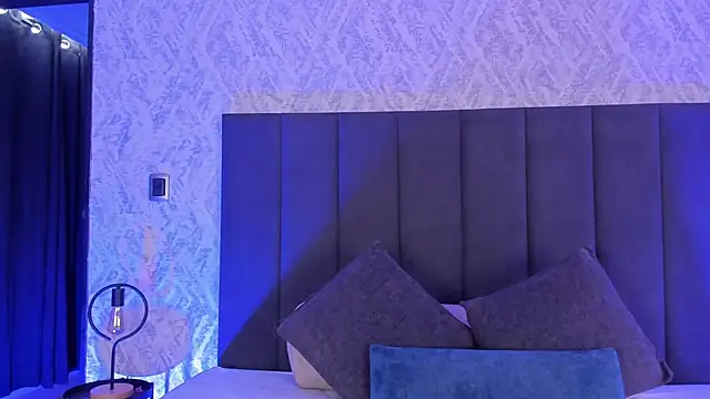 dana hazze online show from 13, 4, 2026