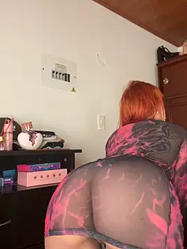 ScarlettRusso1 online show from 19, 10, 2025