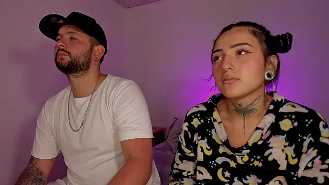 Snapshot of lola_n_apolo chatting on 19, 9, 2025 lola n apolo online show from 19, 9, 2025