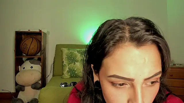 Snapshot of lola_n_apolo chatting on 13, 10, 2025 lola n apolo online show from 13, 10, 2025