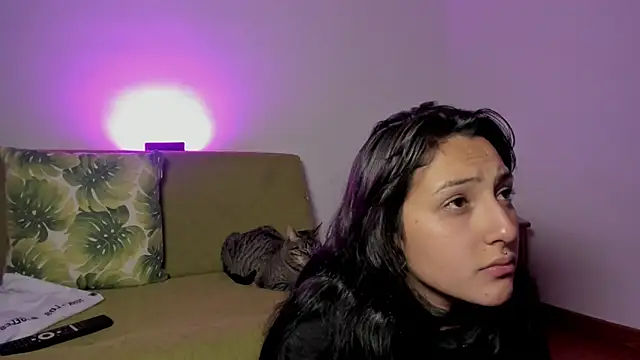 Snapshot of lola_n_apolo chatting on 14, 10, 2025 lola n apolo online show from 14, 10, 2025