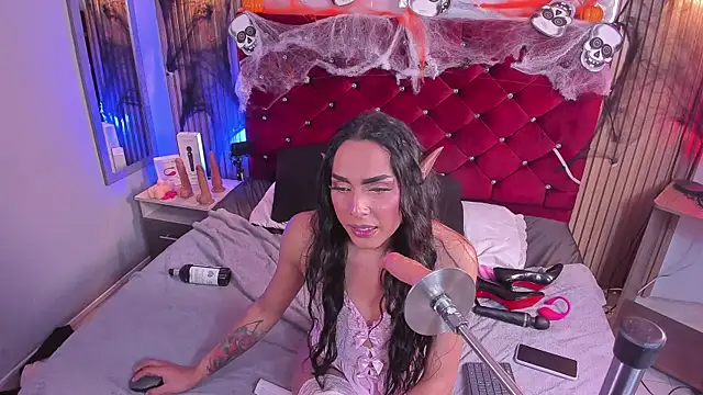 Snapshot of Megan_Rodriguez chatting on 28, 10, 2025 Megan Rodriguez online show from 28, 10, 2025