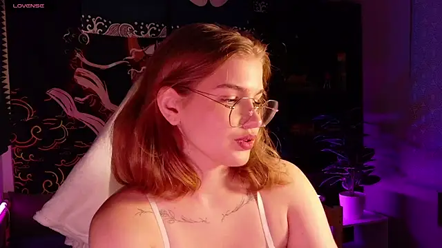SophieMurrr online show from 3, 7, 2026