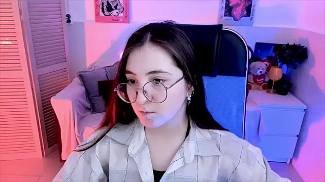 VirtuallVoyant online show from 8, 10, 2025