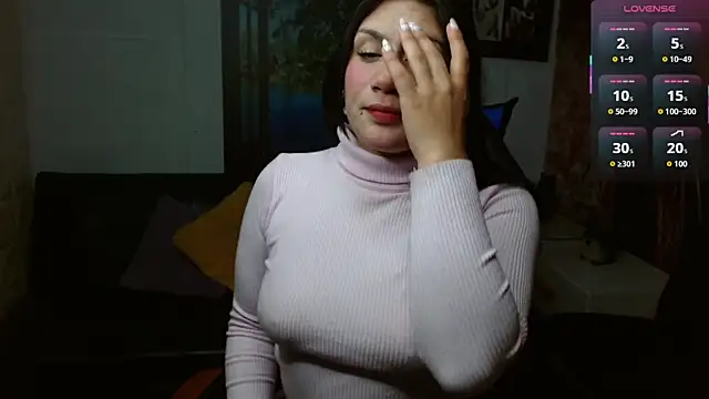 Snapshot of gigi_gilt_ chatting on 16, 11, 2025 gigi gilt online show from 16, 11, 2025