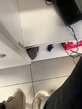 Snapshot of kamo012000 chatting on 27, 11, 2025 kamo012000 online show from 27, 11, 2025