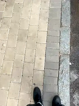 Snapshot of kamo012000 chatting on 2, 12, 2025 kamo012000 online show from 2, 12, 2025