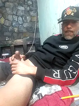 Snapshot of elvergu666 chatting on 18, 11, 2025 elvergu666 online show from 18, 11, 2025