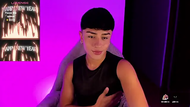 Snapshot of Matheewx_m chatting on 13, 11, 2025 Matheewx m online show from 13, 11, 2025