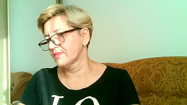 Dana4921 online show from 6, 10, 2025