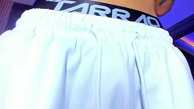 hot alpha boys online show from 18, 9, 2025