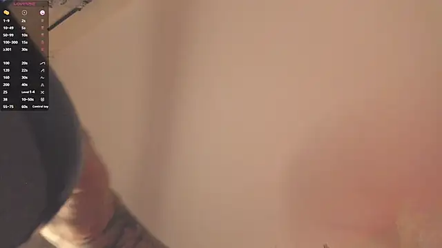 Snapshot of JamesCarter77 chatting on 17, 10, 2025 JamesCarter77 online show from 17, 10, 2025