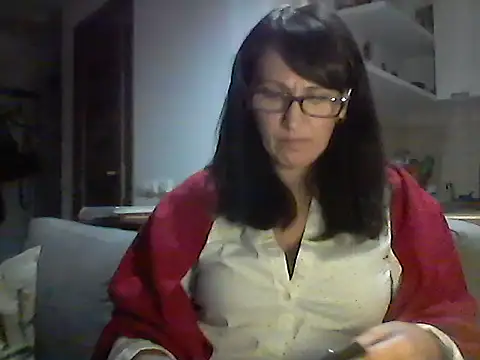 Snapshot of Elena48324 chatting on 6, 11, 2025 Elena48324 online show from 6, 11, 2025