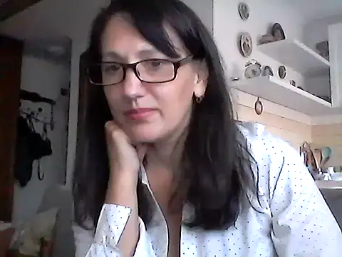 Snapshot of Elena48324 chatting on 7, 11, 2025 Elena48324 online show from 7, 11, 2025