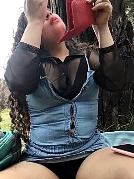 Yaya watson online show from 8, 11, 2025