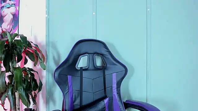 Zafiro  Brown online show from 27, 9, 2025