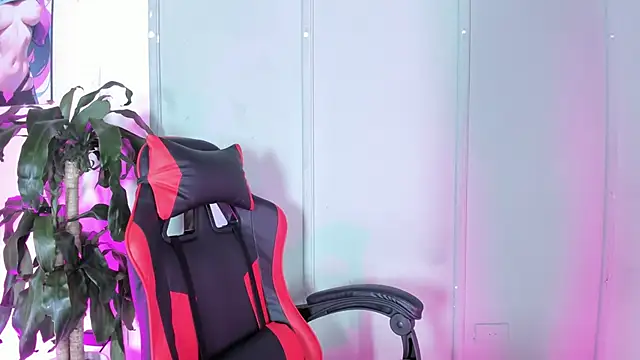 Zafiro  Brown online show from 30, 9, 2025