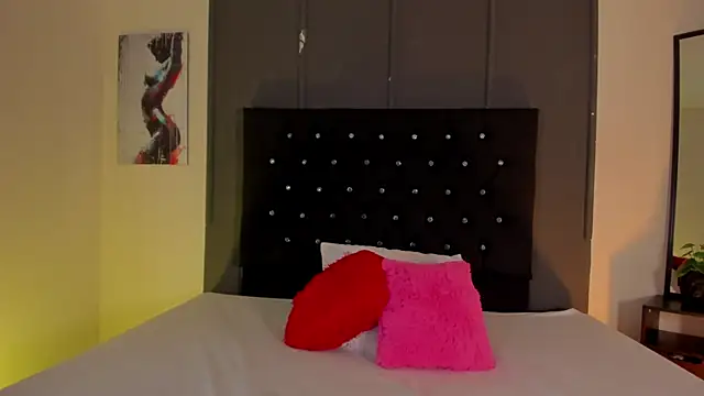 Zafiro  Brown online show from 6, 3, 2026