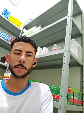 Snapshot of Saraiva2002 chatting on 18, 9, 2025 Saraiva2002 online show from 18, 9, 2025