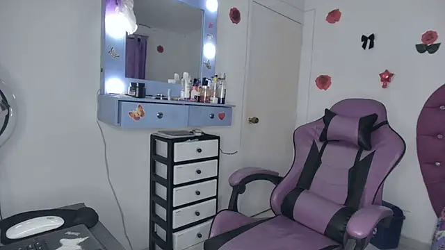 soffy rosses online show from 15, 6, 2026