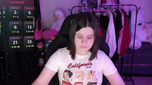 Snapshot of AmyVibess chatting on 24, 4, 2026 AmyVibess online show from 24, 4, 2026