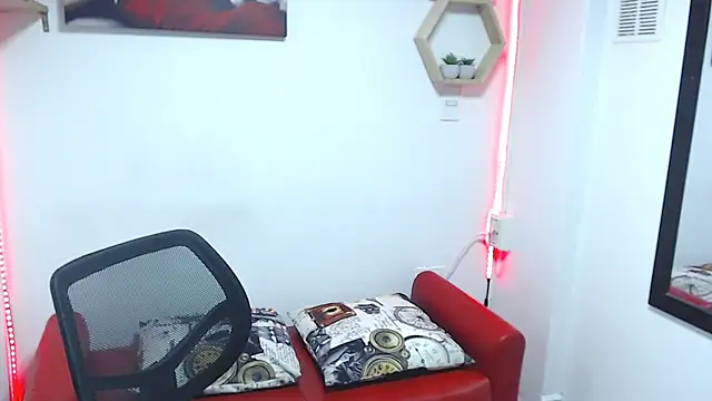 Snapshot of DIVAX_MONSERRAT chatting on 29, 9, 2025 DIVAX MONSERRAT online show from 29, 9, 2025