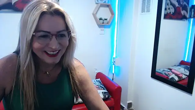 Snapshot of DIVAX_MONSERRAT chatting on 26, 11, 2025 DIVAX MONSERRAT online show from 26, 11, 2025