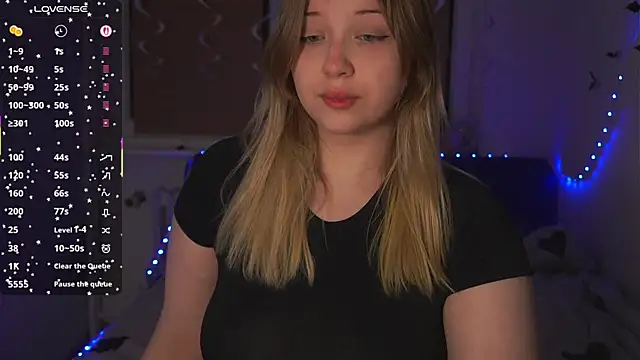 Snapshot of CuteSharloti chatting on 22, 11, 2025 CuteSharloti online show from 22, 11, 2025