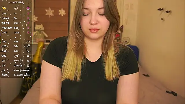 Snapshot of CuteSharloti chatting on 12, 2, 2026 CuteSharloti online show from 12, 2, 2026