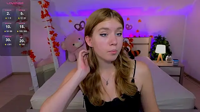 Iris Rain online show from 22, 9, 2025