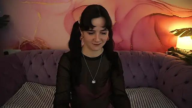 BerryDiva online show from 17, 11, 2025