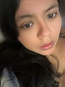 Snapshot of karysweetbeaury chatting on 6, 7, 2026 karysweetbeaury online show from 6, 7, 2026