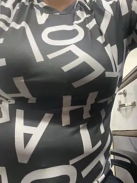 Snapshot of hot_bhabhi69 chatting on 12, 9, 2025 hot bhabhi69 online show from 12, 9, 2025