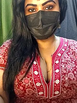 Snapshot of honey-flower chatting on 7, 2, 2026 honey-flower online show from 7, 2, 2026