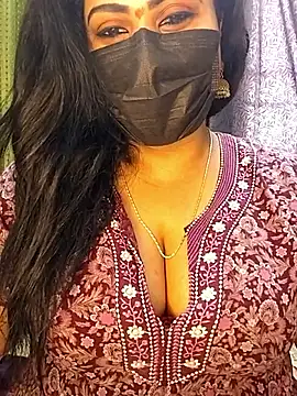 Snapshot of honey-flower chatting on 18, 2, 2026 honey-flower online show from 18, 2, 2026