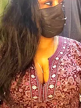 Snapshot of honey-flower chatting on 18, 2, 2026 honey-flower online show from 18, 2, 2026