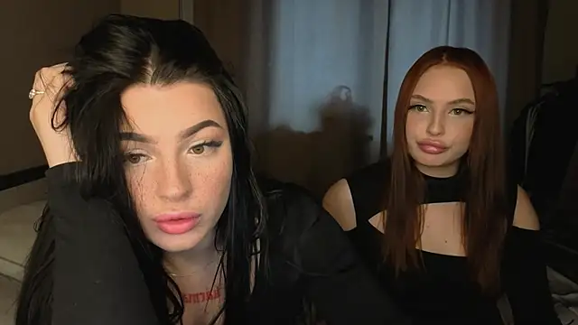 Snapshot of honey_____bunny chatting on 12, 10, 2025 honey     bunny online show from 12, 10, 2025