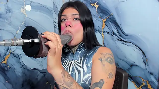 Emily Evo online show from 1, 10, 2025