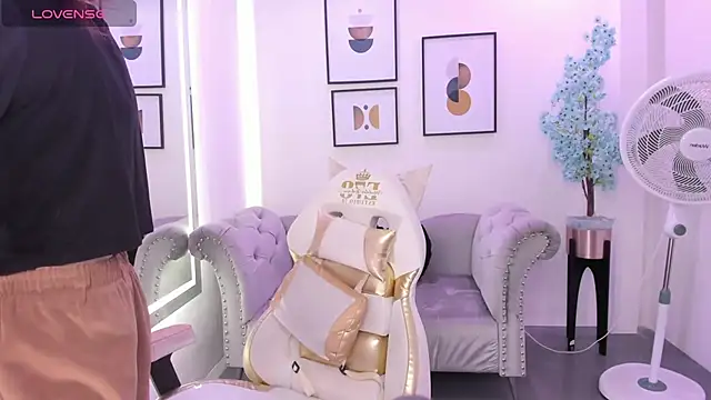 Alicia leclair online show from 17, 12, 2025