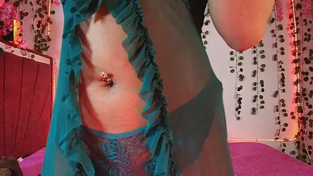 Snapshot of collins_Daph chatting on 23, 10, 2025 collins Daph online show from 23, 10, 2025