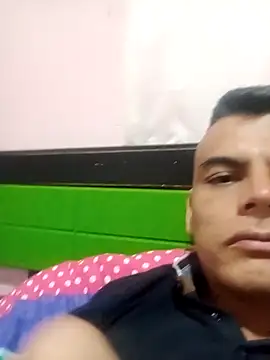 Snapshot of ozama423 chatting on 27, 9, 2025 ozama423 online show from 27, 9, 2025