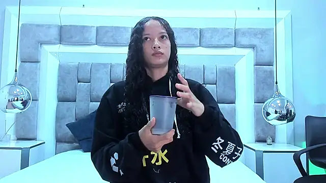 JuliettaBleer online show from 20, 9, 2025