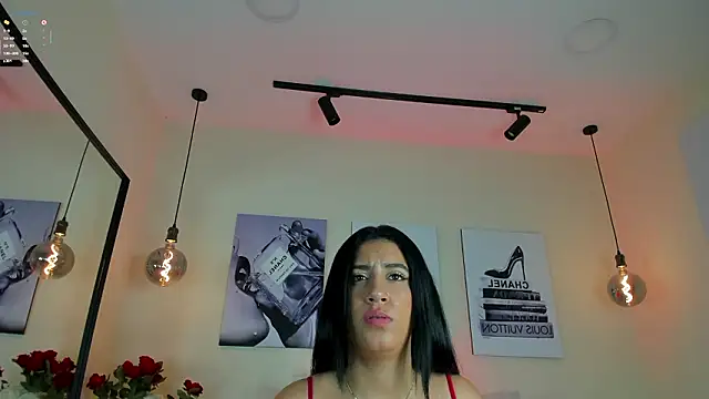 Samantha hotly online show from 15, 2, 2026