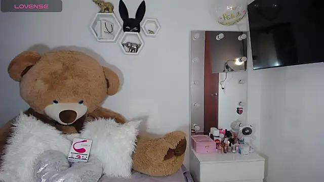 Snapshot of channel-rose1 chatting on 1, 10, 2025 channel-rose1 online show from 1, 10, 2025