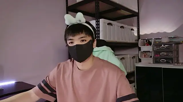 Snapshot of doggyman523 chatting on 15, 9, 2025 doggyman523 online show from 15, 9, 2025