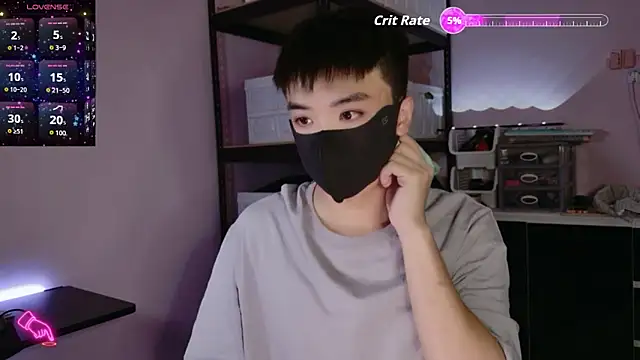 Snapshot of doggyman523 chatting on 23, 9, 2025 doggyman523 online show from 23, 9, 2025