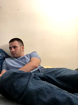 Snapshot of Cesar_Augusto chatting on 17, 10, 2025 Cesar Augusto online show from 17, 10, 2025